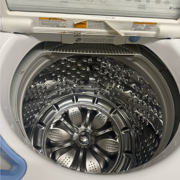 LG washer and dryer combo. Used great condition! - Picture 4 of 4